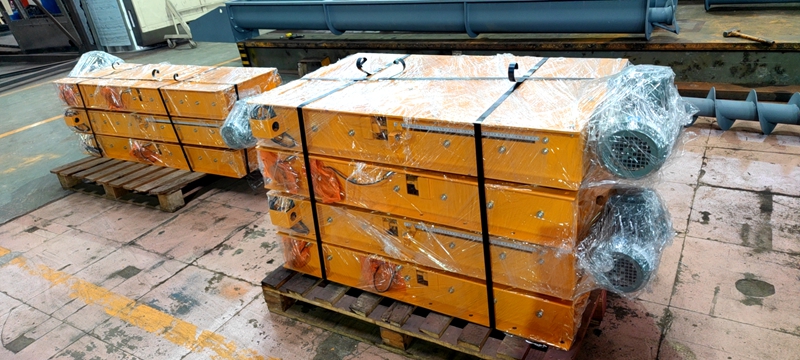 電動(dòng)閘門易福門激光測(cè)距儀